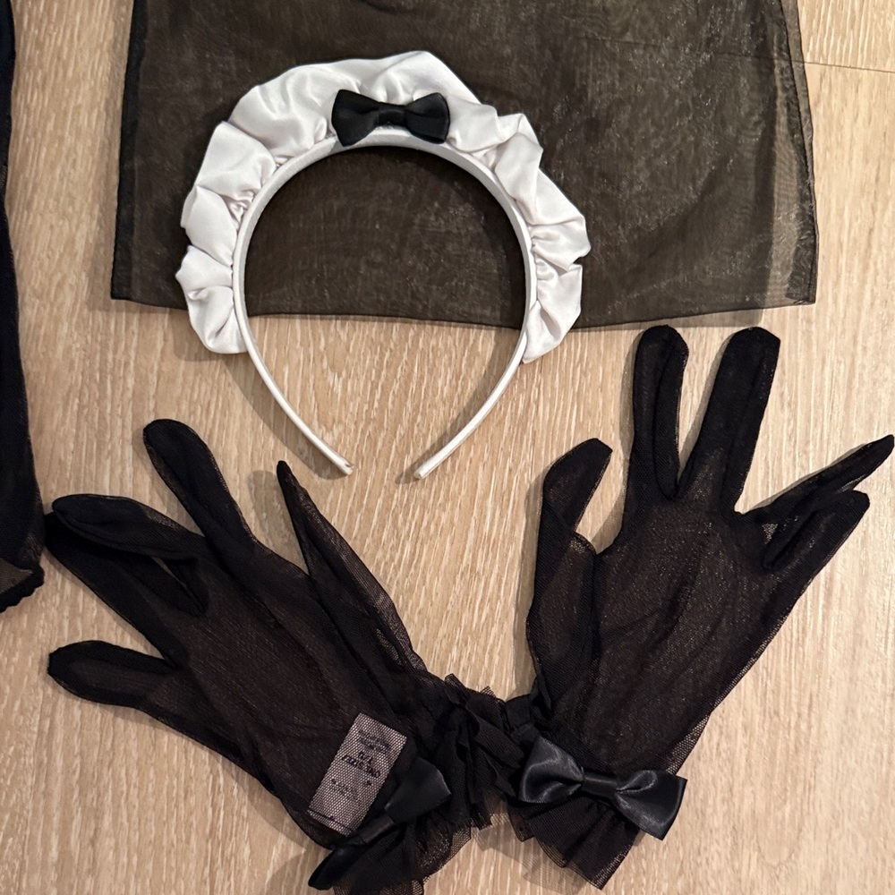 Victorias Secret French Maid Costume Set - Picture 2 of 6